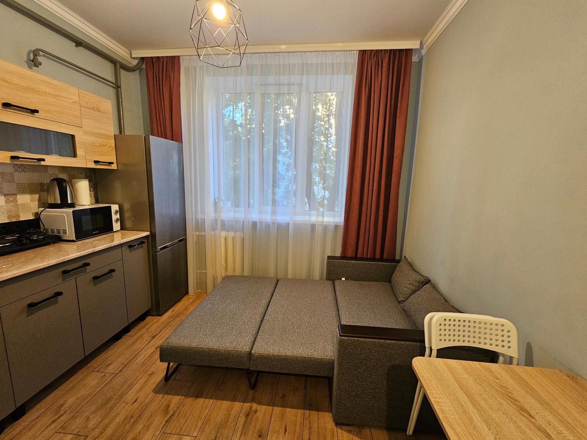 All New And Cozy Apartment In The Silence Center キシナウ エクステリア 写真
